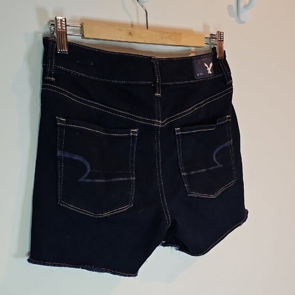 American Eagle Outfitters Size 8 Dark Wash Jean Shorts with Rolled Hems - Picture 4 of 13